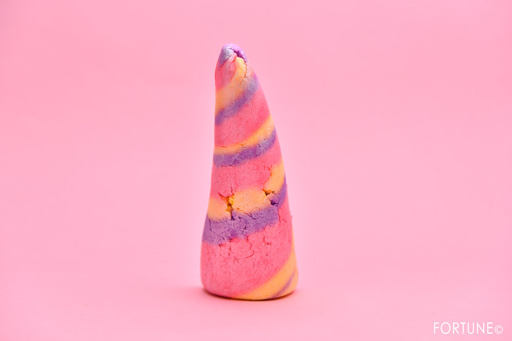LUSH(ラッシュ)　ユニコーン ホーン（バブルバー）