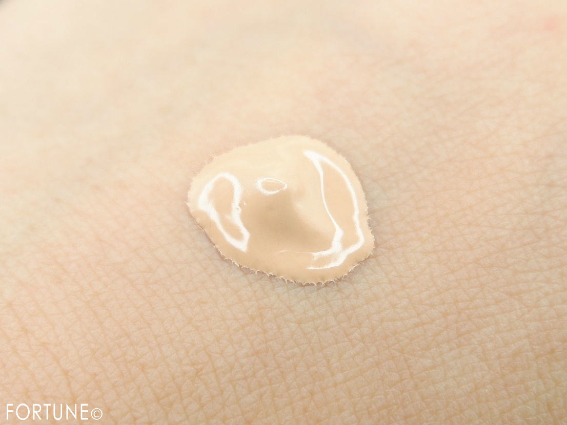 ローラ メルシエ フローレス ルミエール ラディアンス パーフェクティング ファンデーション