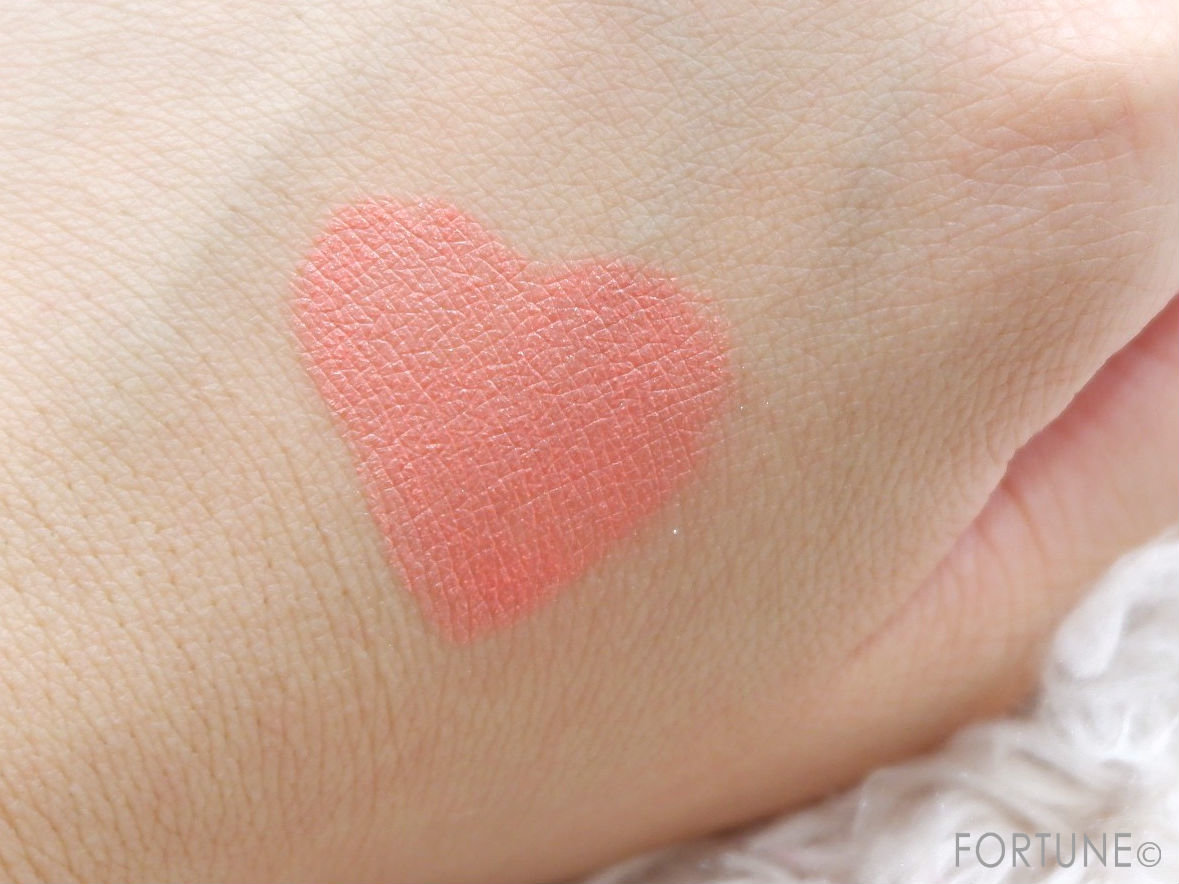 オピュ「ハートオン ザ チーク」CR01　使用感