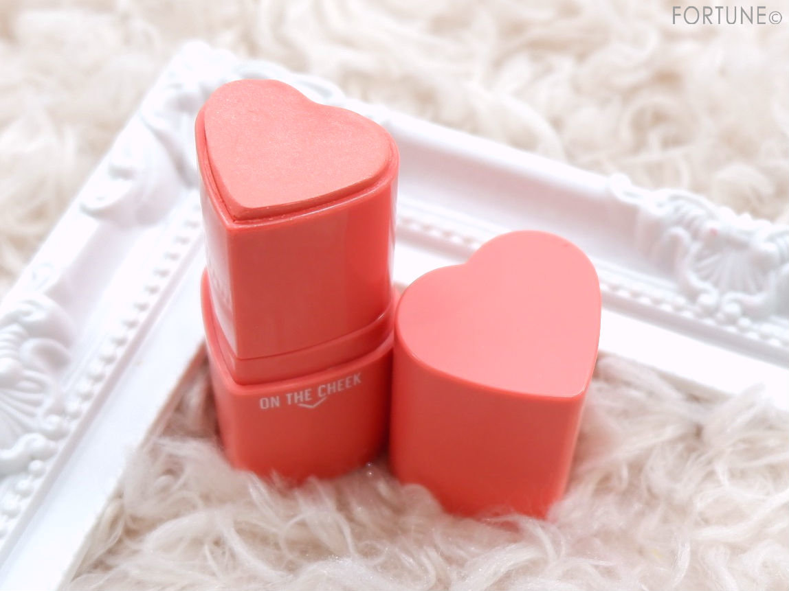 オピュ「ハートオン ザ チーク」CR01