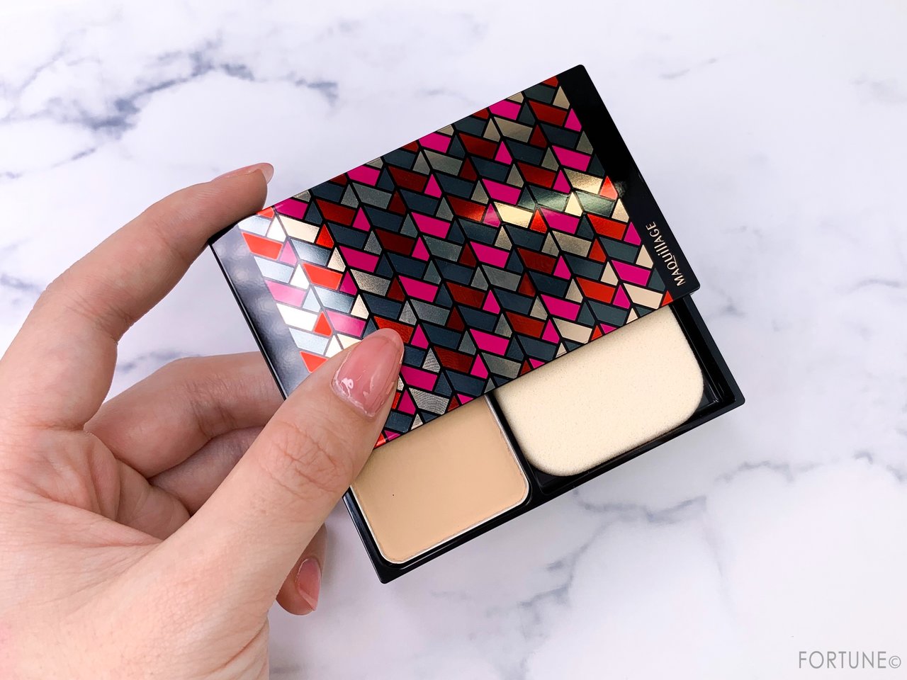 マキアージュ 2019春新作 ドラマティックパウダリー UV（ミニパクト）