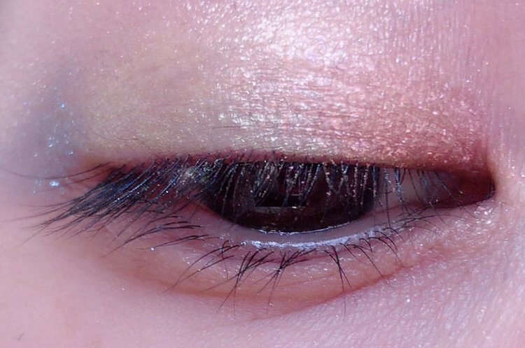 Visee　ヴィセ　AVANT　アヴァン　メイク　メイクカラー　30代　40代　リキッドアイカラー　リップスティック　シングルアイカラー　保湿　リシェ　アイブロウパウダー　KOSE　コーセー　老け　リップカラー　アイシャドー　アイブロウ　