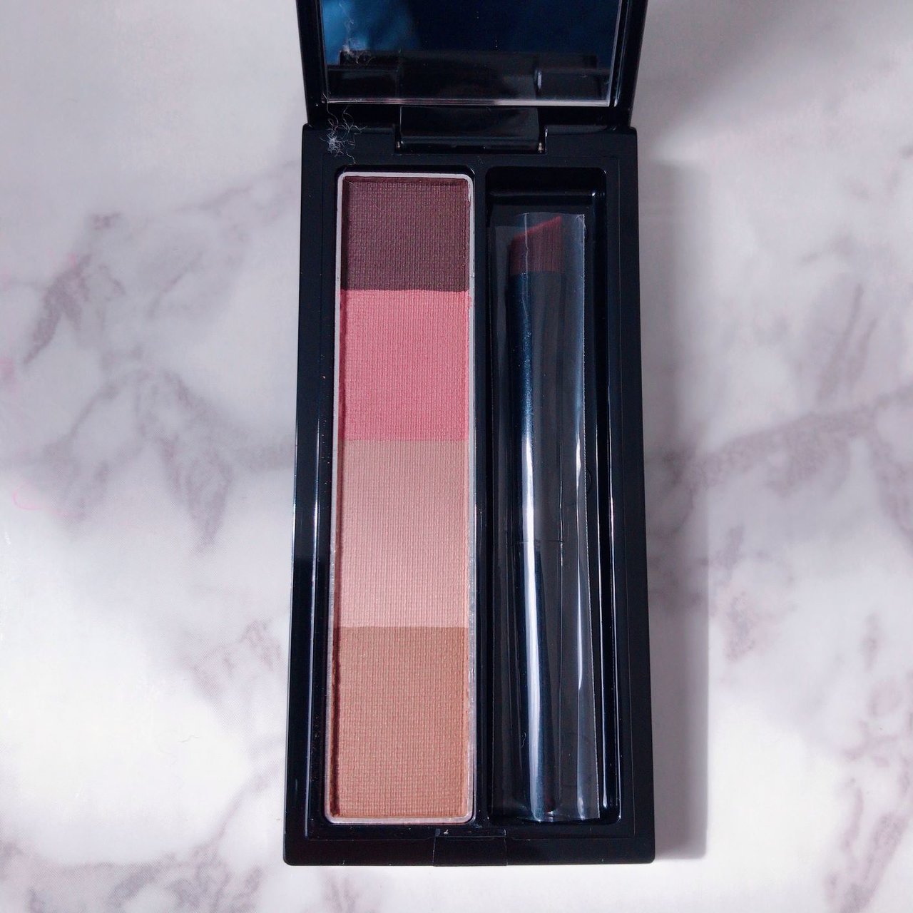 Visee　ヴィセ　AVANT　アヴァン　メイク　メイクカラー　30代　40代　リキッドアイカラー　リップスティック　シングルアイカラー　保湿　リシェ　アイブロウパウダー　KOSE　コーセー　老け　リップカラー　アイシャドー　アイブロウ　