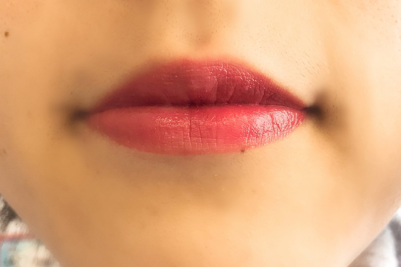 自撮り YSL ルージュ ヴォリュプテ シャイン