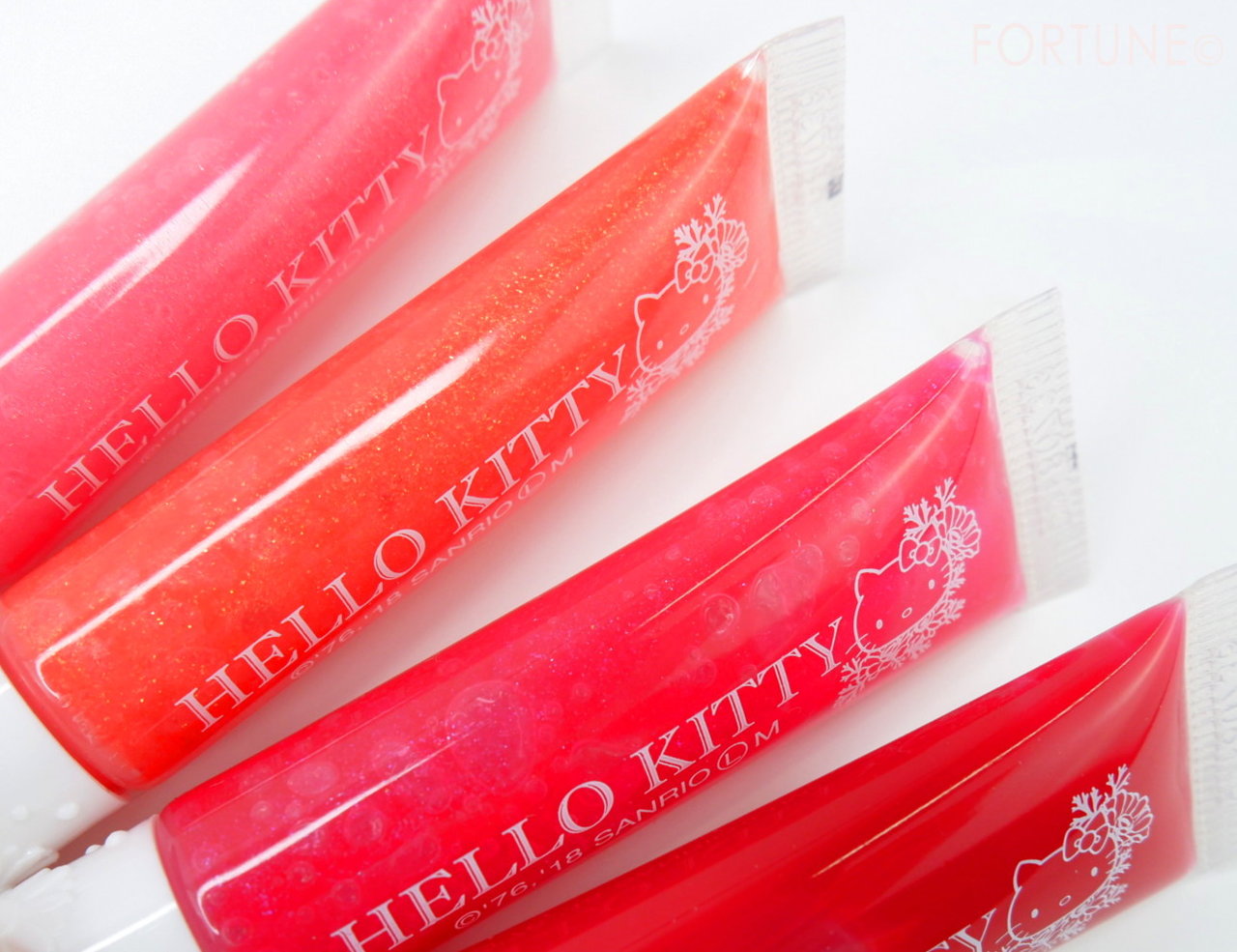 ダイソー×キティコラボ「リップグロスT」テクスチャー