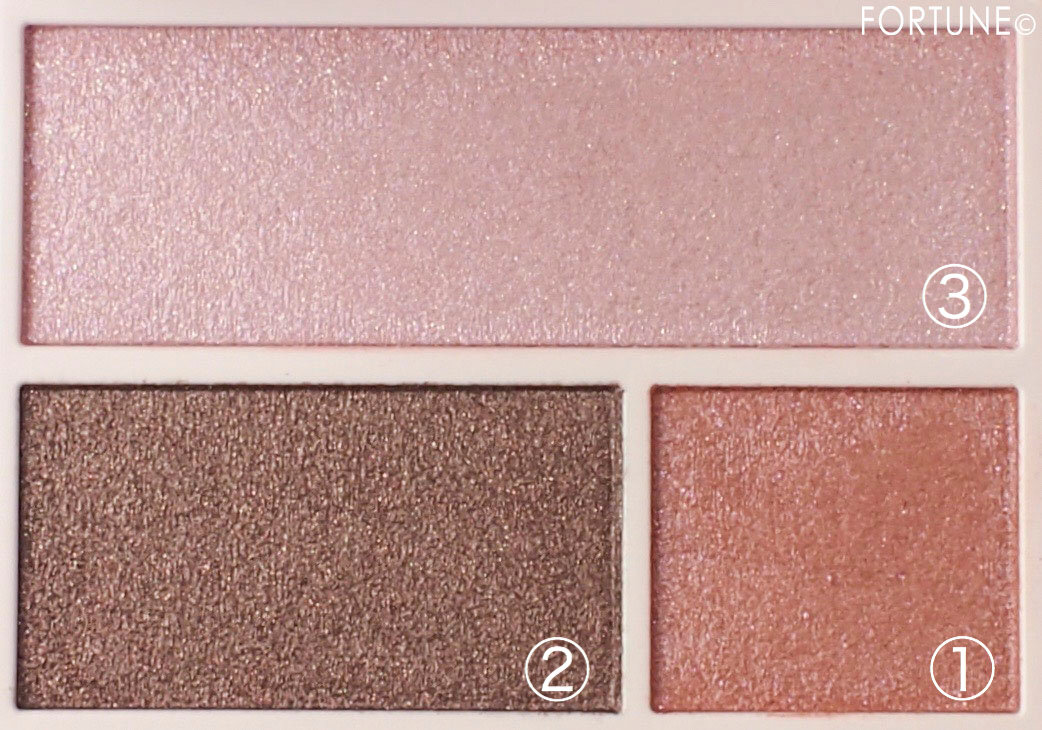 WHOMEE「アイシャドウパレット」ピンクピンク