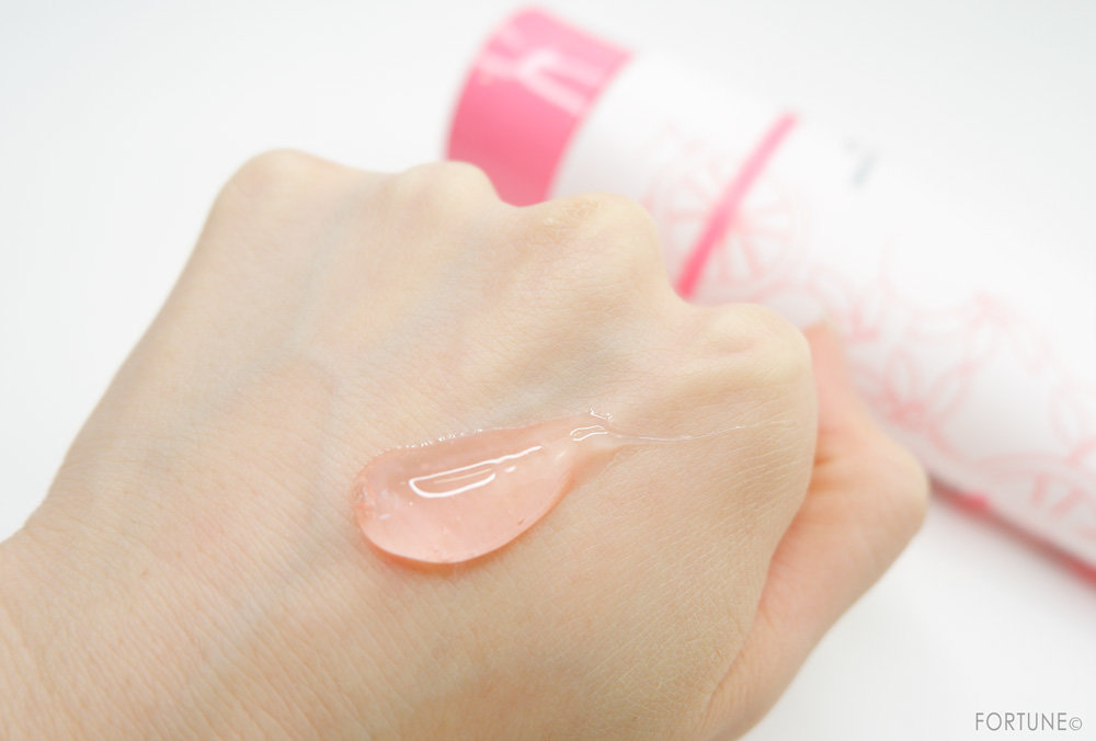 2月4日発売 桃谷順天館「シュシュモア ホットクレンジングジェル」ピンクグレープフルーツの香り 使用感