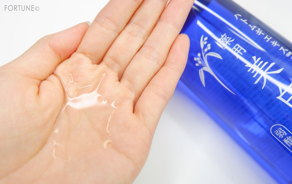 2019春発売「雪澄 薬用美白水」テクスチャー