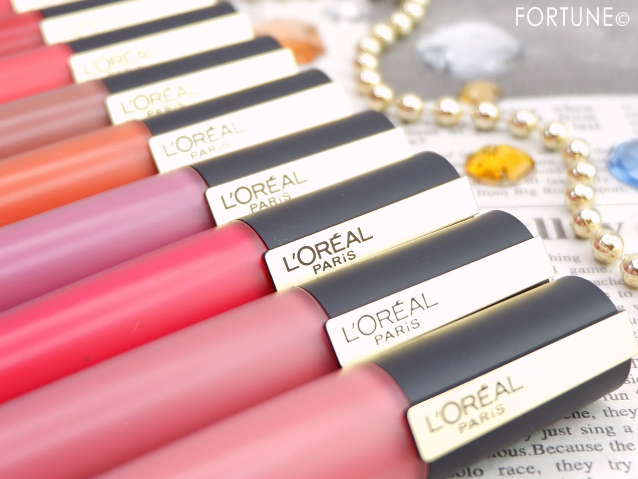 ロレアル パリ　透け感マットリップ「ルージュシグネチャー」全9色