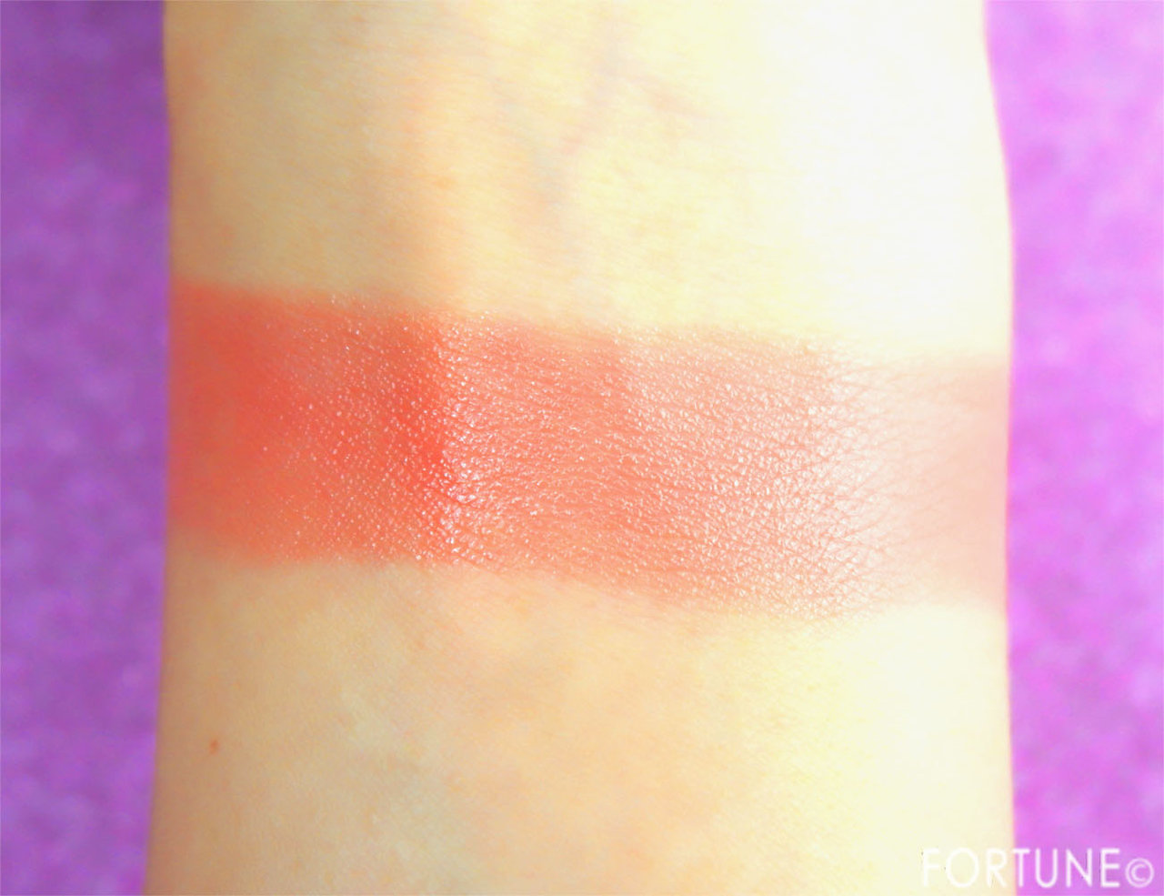 DAISO　ダイソー×ハローキティ　BKTシリーズ　BKTリップスティック　04ベージュ　使用感