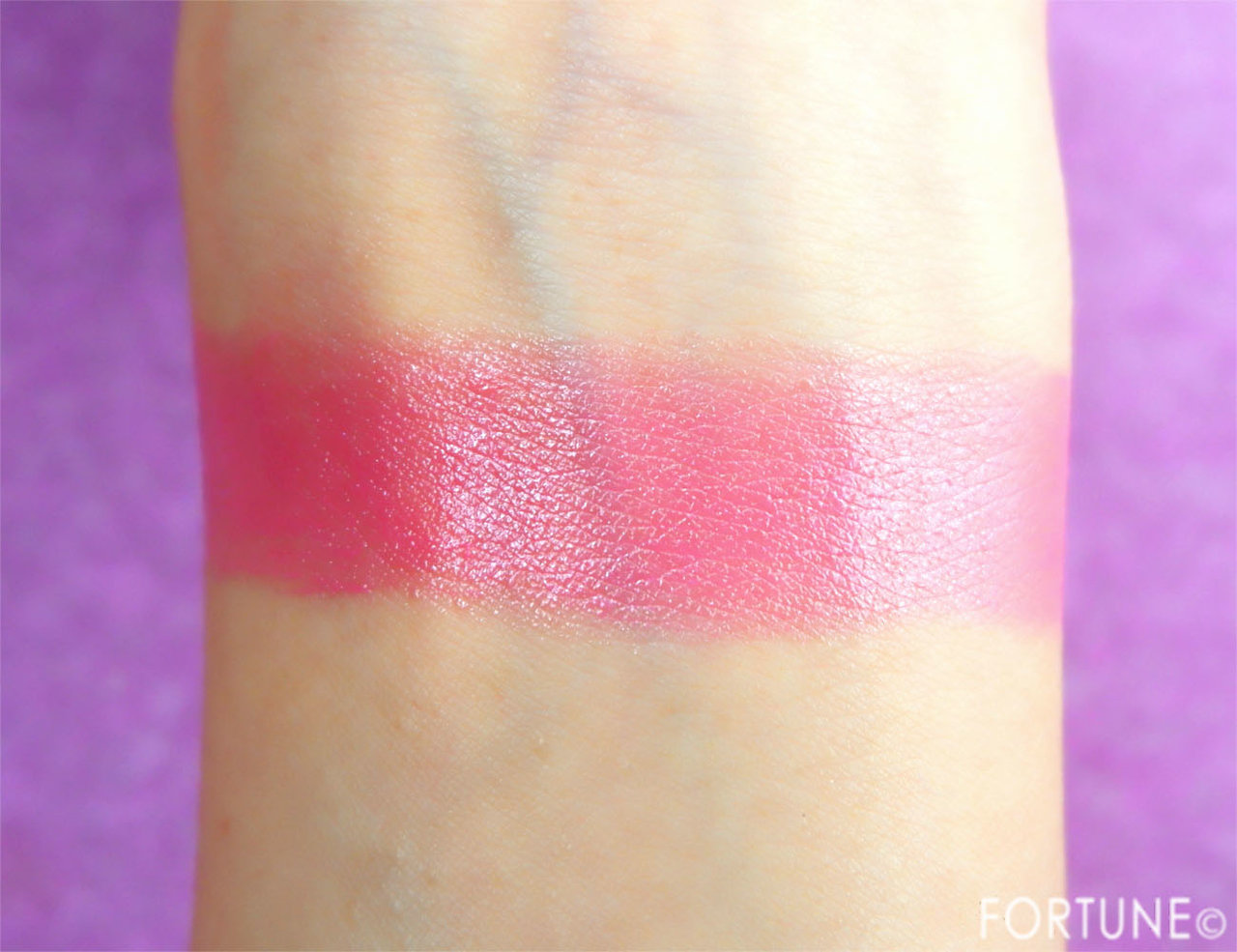 DAISO　ダイソー×ハローキティ　BKTシリーズ　BKTリップスティック　02ピンク　使用感