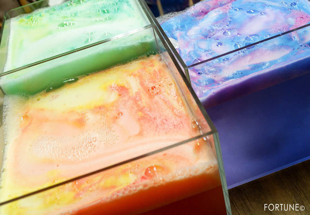 ラッシュ　バスアート