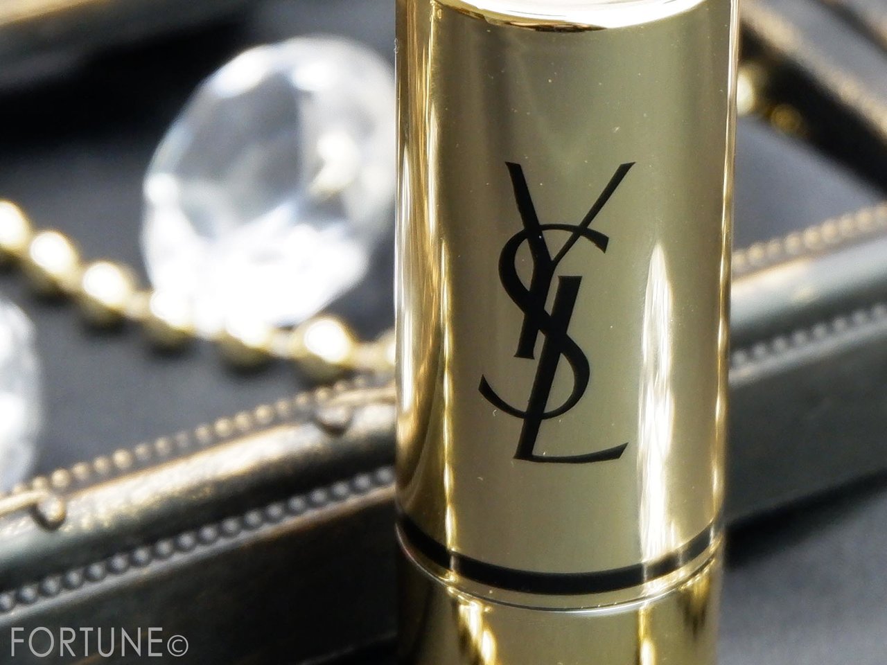 YSL「ラディアント タッチ シマー スティック」