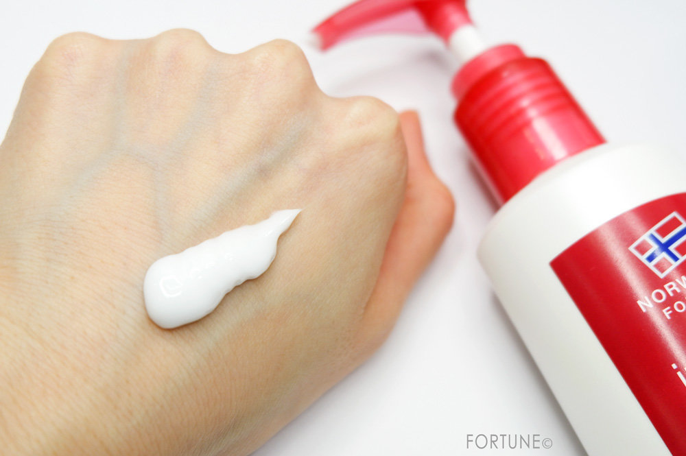 ニュートロジーナ® ノルウェー フォーミュラ インテンスリペア　ボディ エマルジョン　使用感