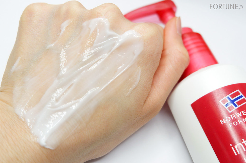 ニュートロジーナ® ノルウェー フォーミュラ インテンスリペア　ボディ エマルジョン　使用感