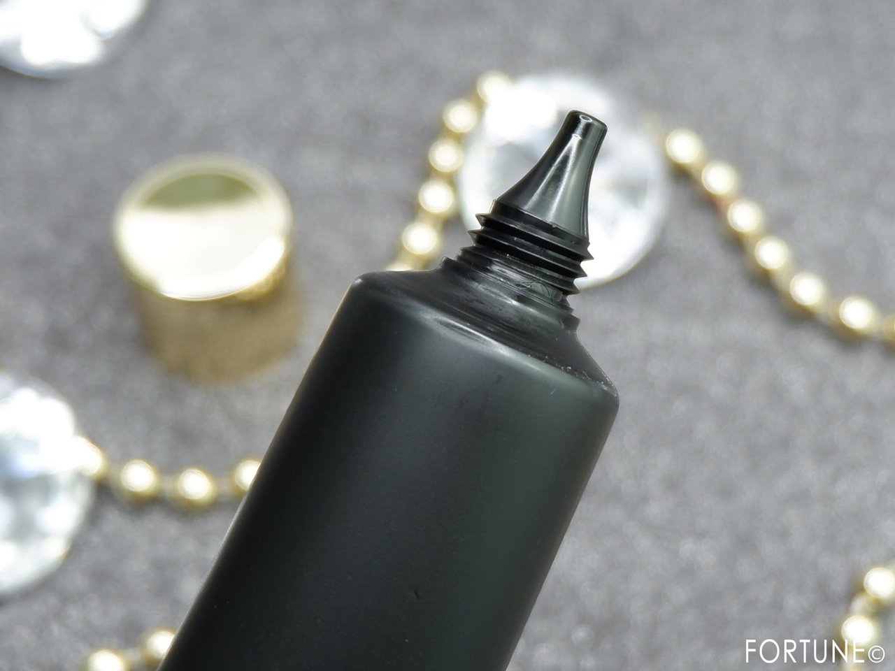 YSL「トップ シークレット モイスチャーエクラ ポア マット」