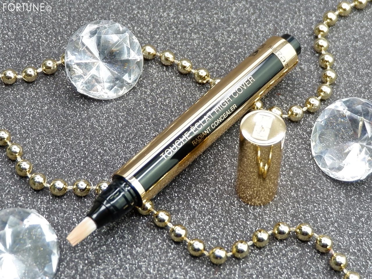 YSL「ラディアント タッチ ハイカバー」