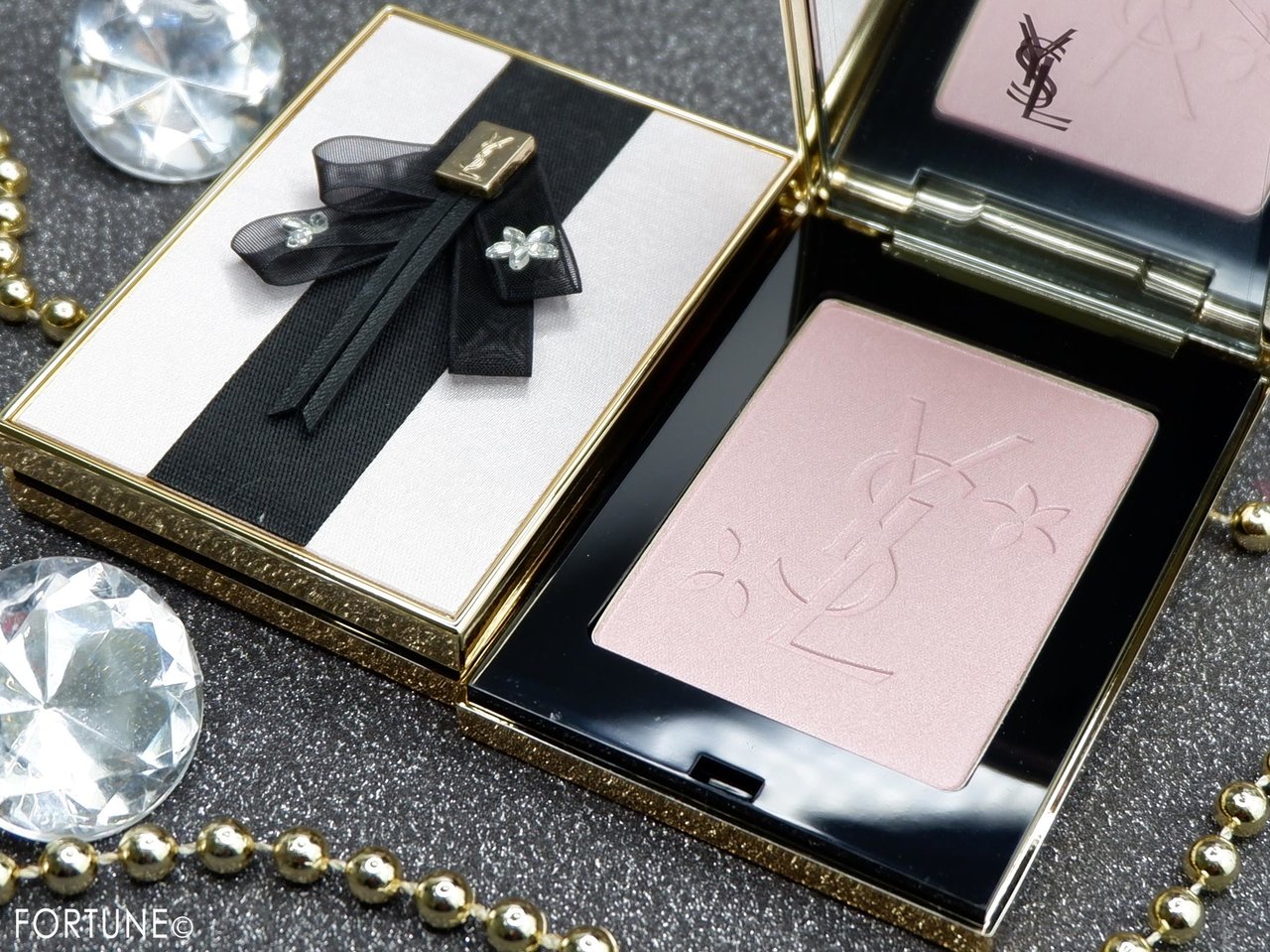 YSL「フェイスパレット モン パリフローラル」