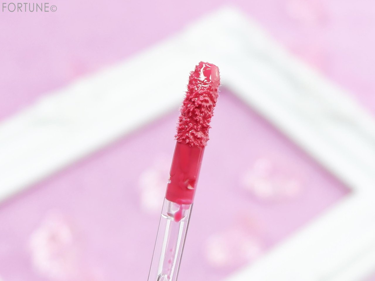 M·A·C　BOOM,BOOM,BLOOM（ブーム,ブーム,ブルーム）　「リップガラス」