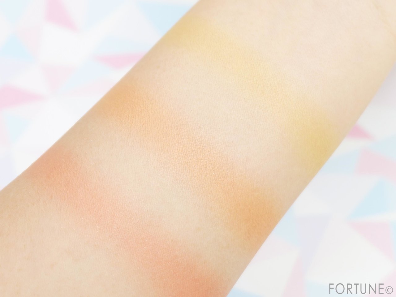 CANMAKE（キャンメイク）　パウダーチークス　〔PW40〕ミモザイエロー　使用感