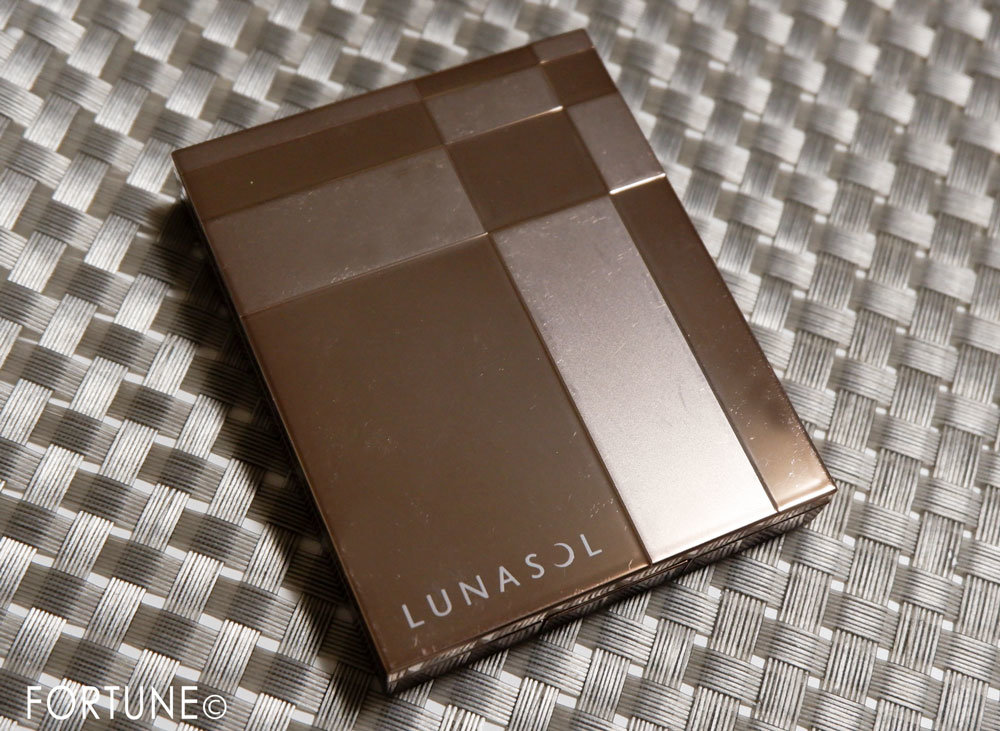 ルナソル　モデリングフェースコンパクト