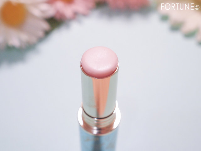 「クラブ エアリータッチ デイエッセンス UV」