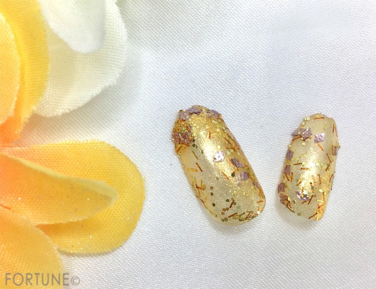 ちふれ　ネイル エナメル 016 カラフルラメ