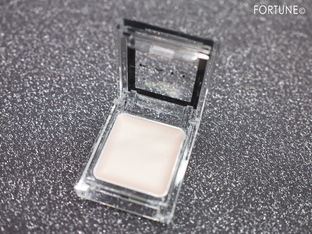 「ザ アイカラーベース」