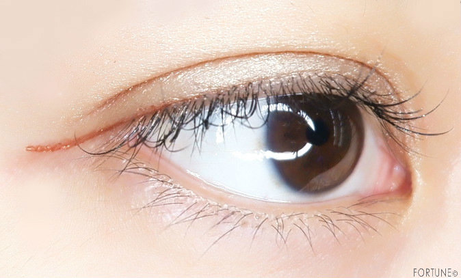 「ルナソル メタリックライナー」限定5色　EX03 Orange Peel