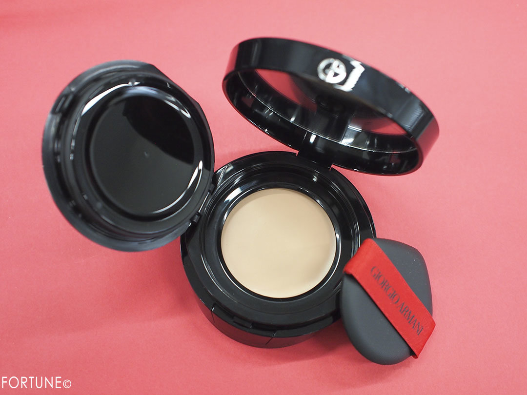 アルマーニ「パワーファブリックコンパクト」