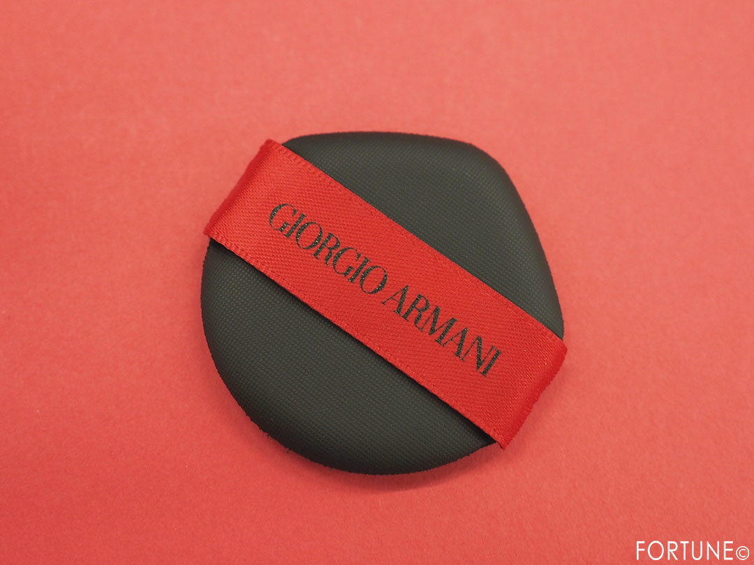 アルマーニ「パワーファブリックコンパクト」スポンジ