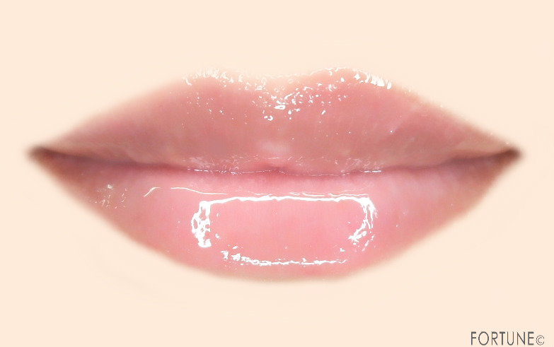 ダイソー×ハローキティ　BKTグロス　04 コーラルピンク　プチプラ