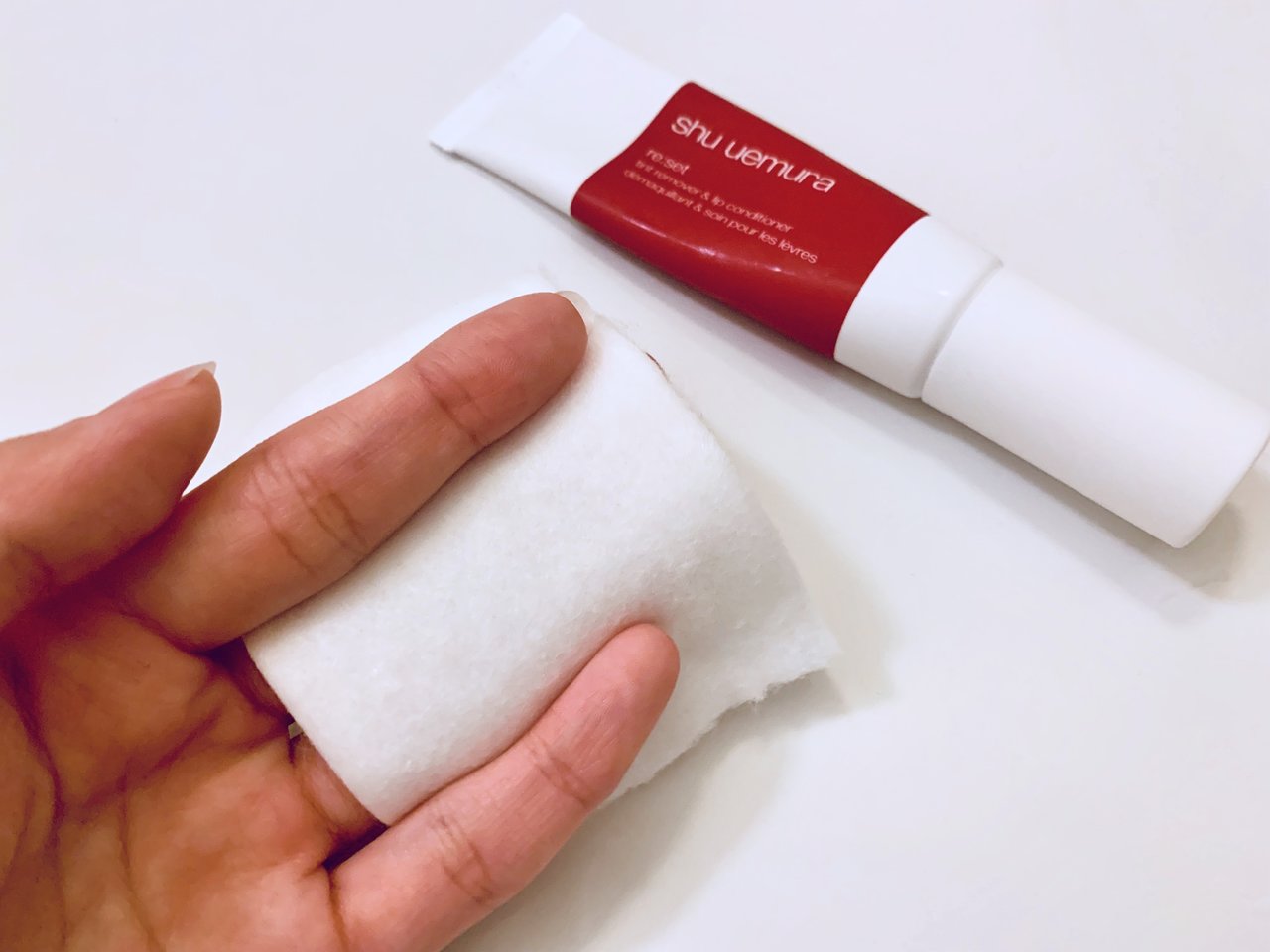 シュウウエムラ　リップ　リムーバー　使い方