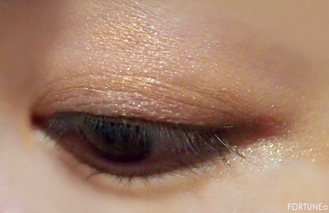 画像：無印良品「アイカラー」ゴールドブラウン使用感