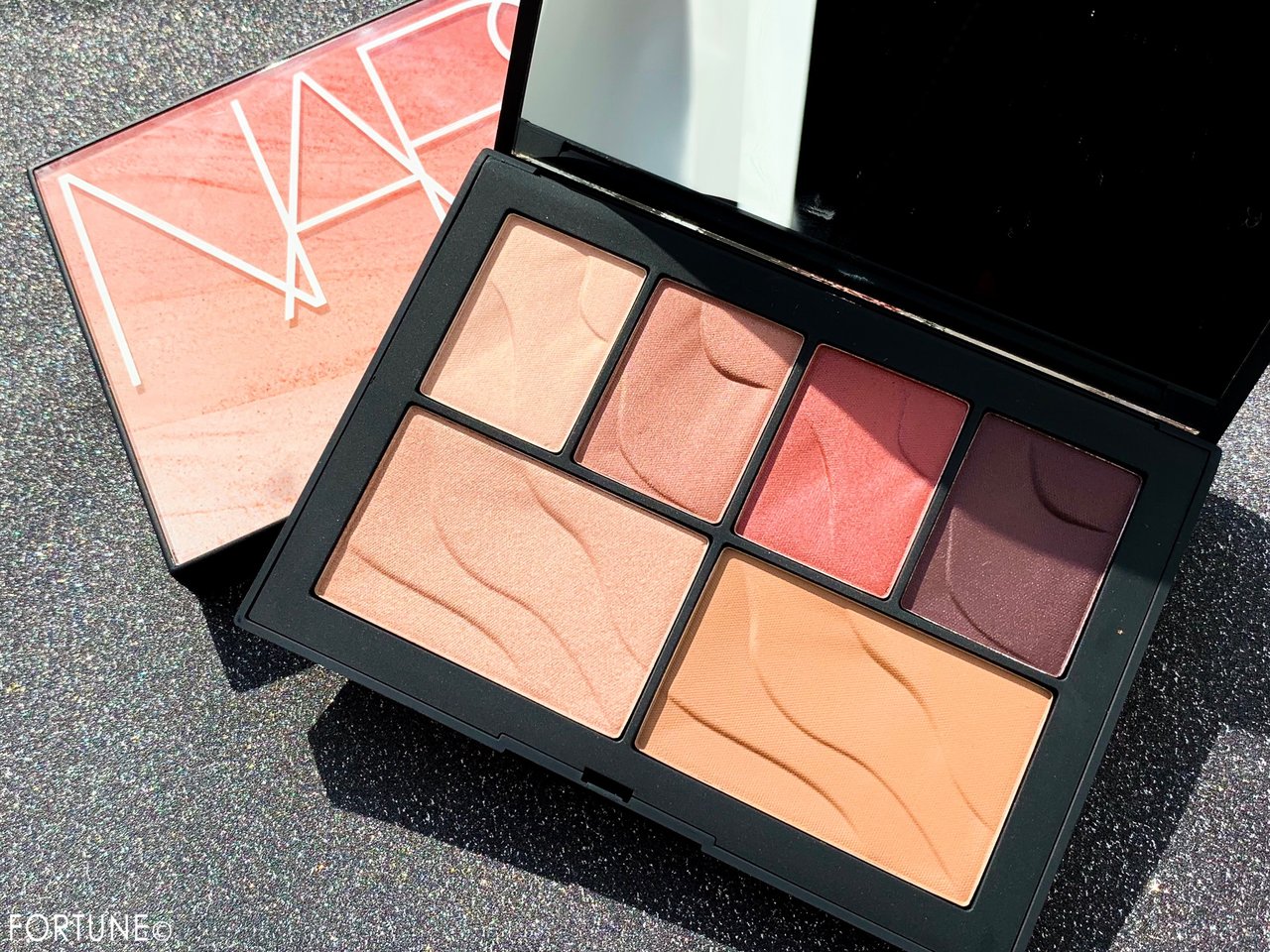 NARS（ナーズ）2019夏新作コスメ ホットナイツ フェースパレット