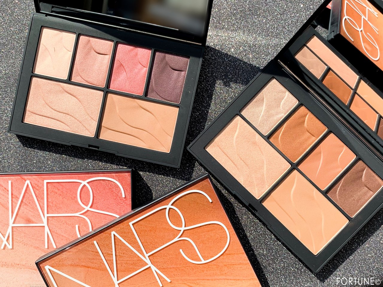 NARS（ナーズ）2019夏新作コスメ 限定 ホットナイツ／サマーライツ フェースパレット