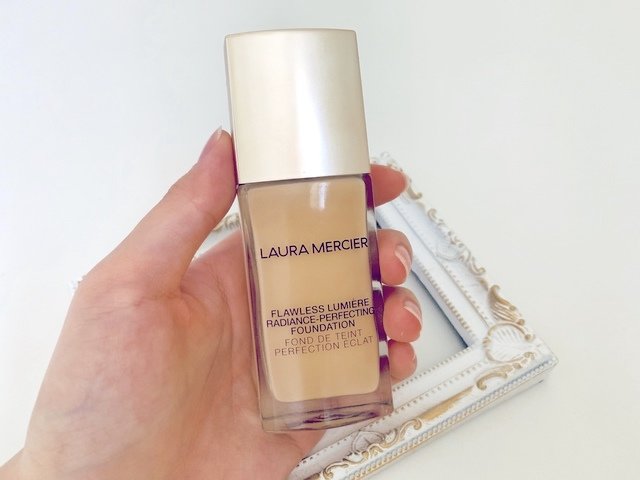 ローラメルシエ　フローレス ルミエール ラディアンス パーフェクティング ファンデーション