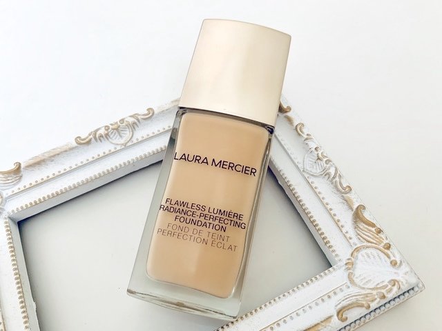 ローラメルシエ　フローレス ルミエール ラディアンス パーフェクティング ファンデーション