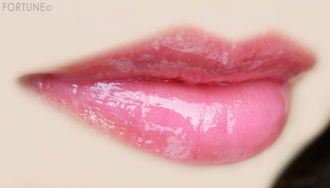 アレスクラ　「リッププランパー ヒミツコレクション」