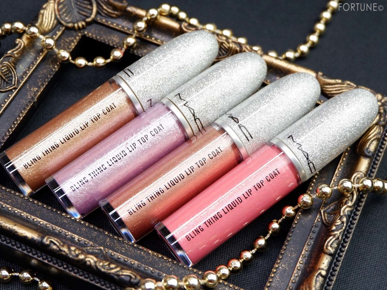 『M·A·C GET BLAZED』　「ブリング シング リキッド リップ トップコート」