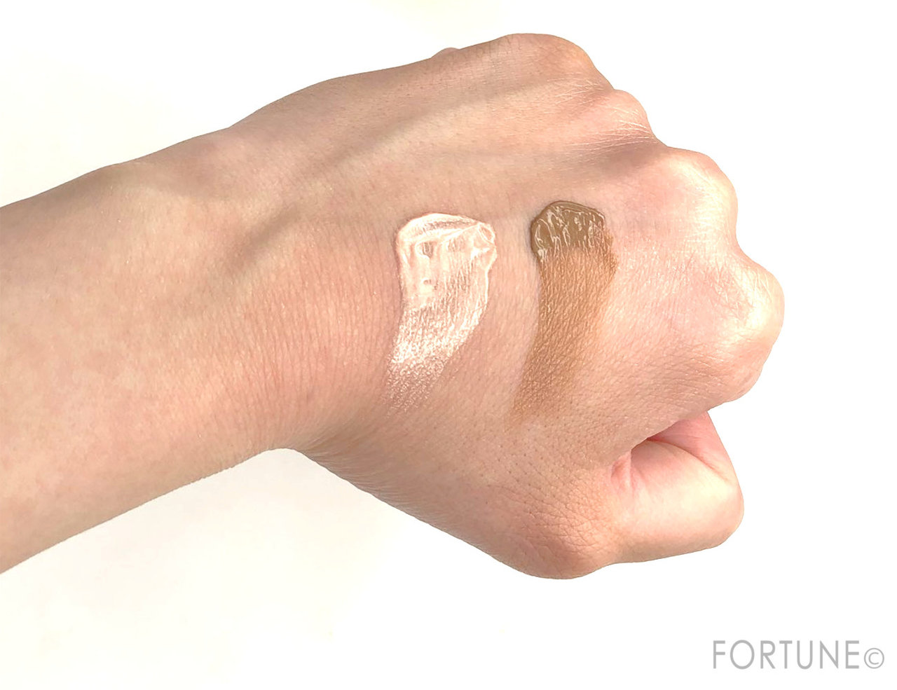 ウィッチズポーチ「リキッドハイライター ベージュ」「リキッドシェーディング」使用感