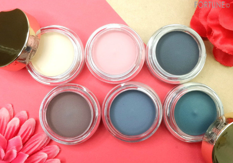 画像：クラランス 2019夏新作 Open Your Eyes Wide.　モノアイシャドウ V 　モノアイシャドウ S