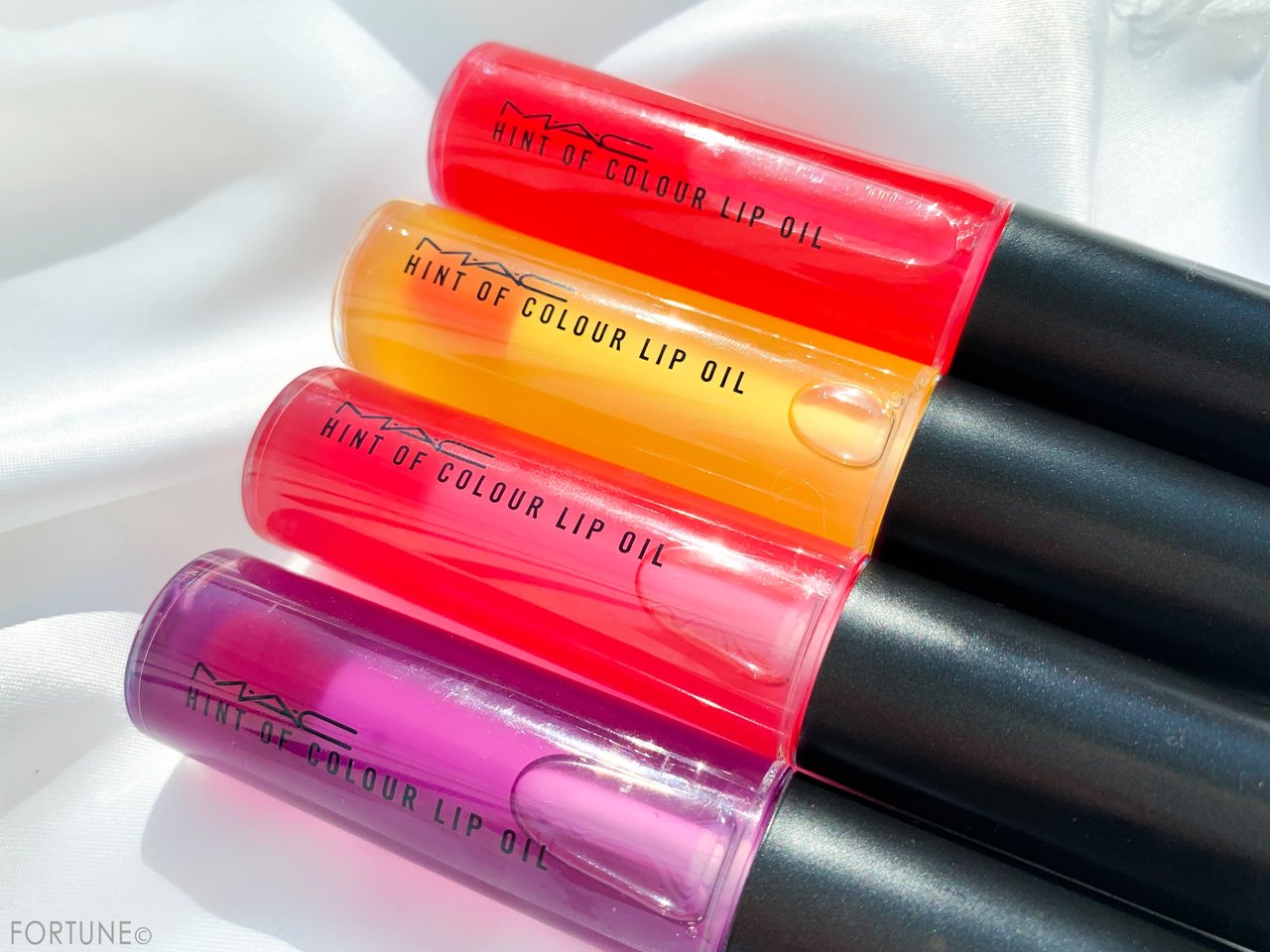 画像：M·A·C×ももいろクローバーZ【HINT OF COLOUR #MACXMCZ】ヒント オブ カラー リップオイル