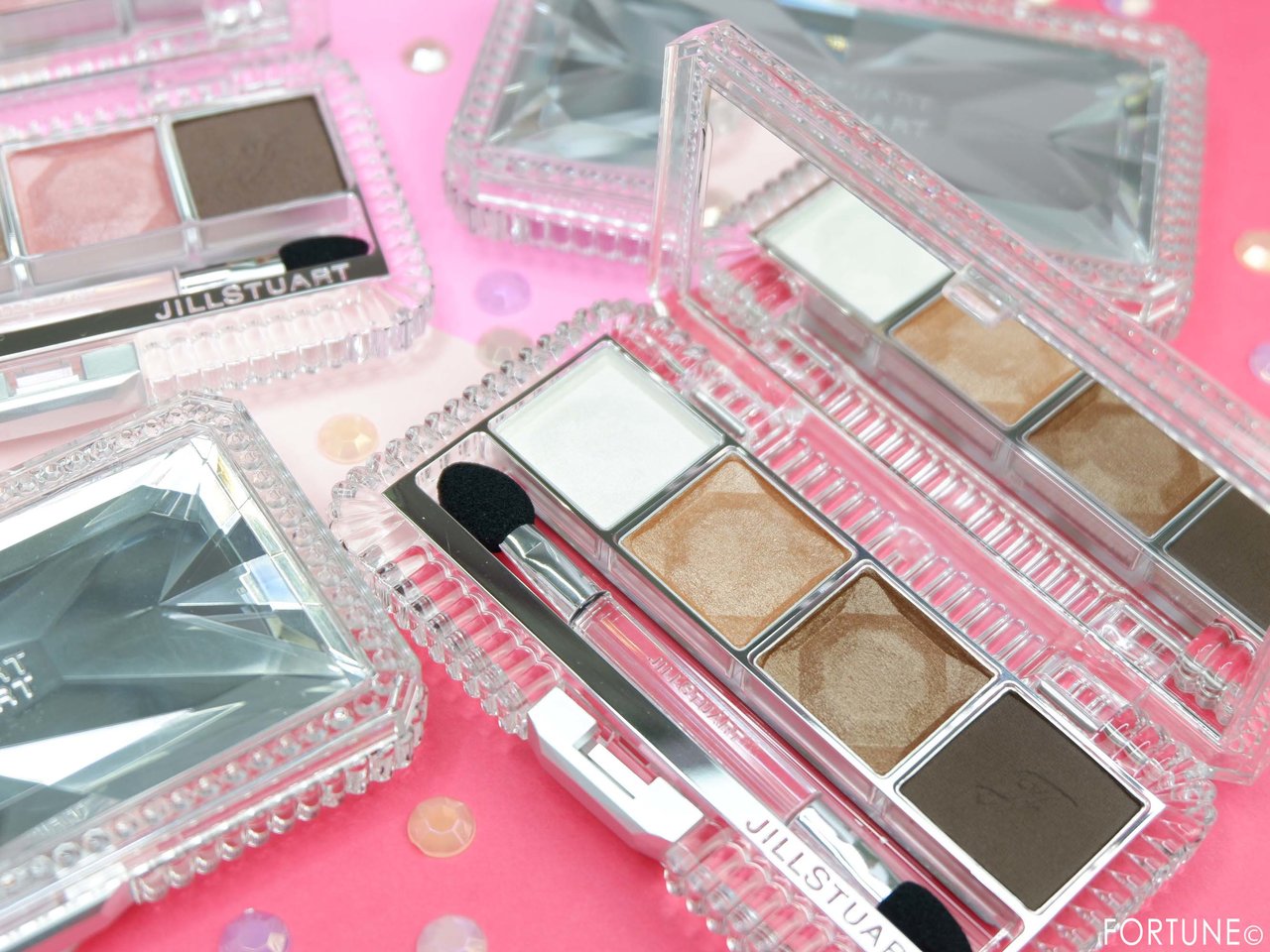 ジルスチュアート「エターナルクチュール アイズ ベルベット」