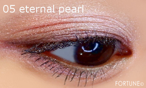 画像：ジルスチュアート2019秋コレクション「エターナルクチュール アイズ シマー」メイク