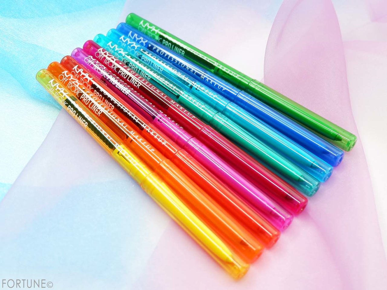 NYX（ニックス）「オフトロピック プロ ライナー」