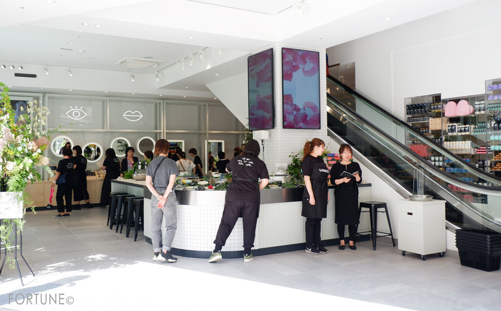 画像：LUSH(ラッシュ)新宿店