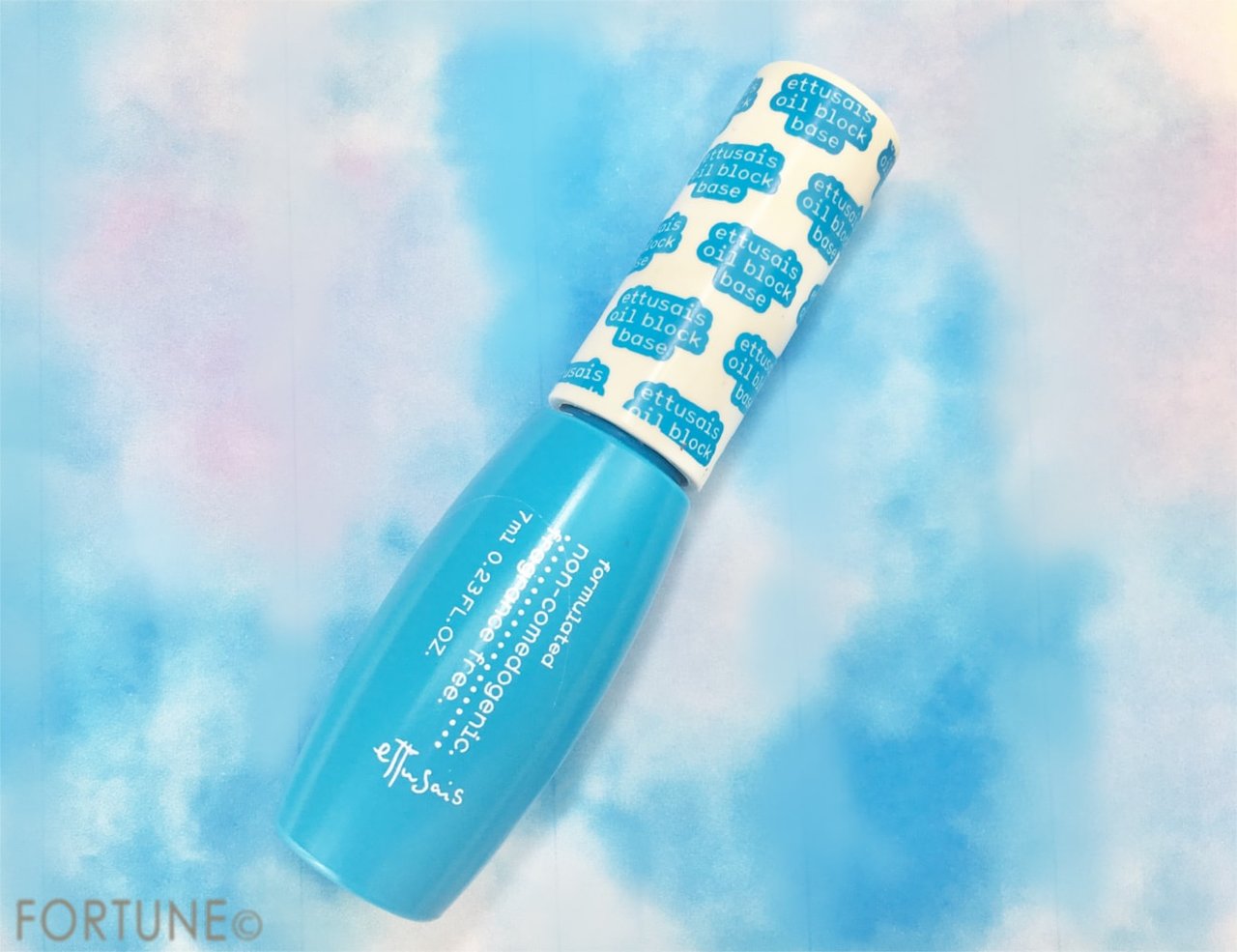 テカリ防止コスメ：エテュセ「オイルブロックベース」