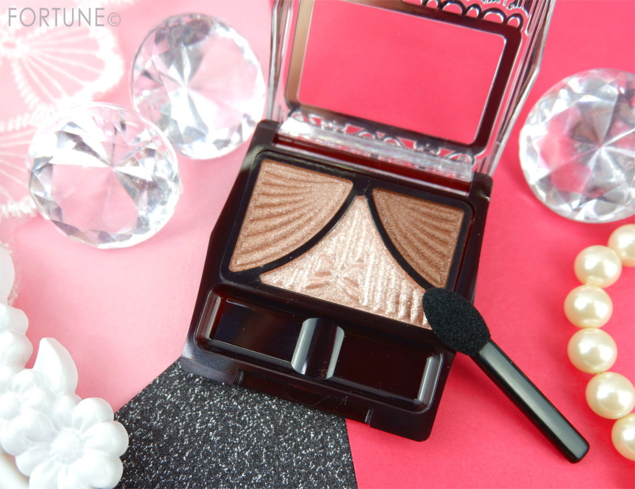 2019上半期ベストコスメ：アイシャドウ【キャンメイク『ジューシーピュアアイズ』「No.11 ストロベリーココア」】