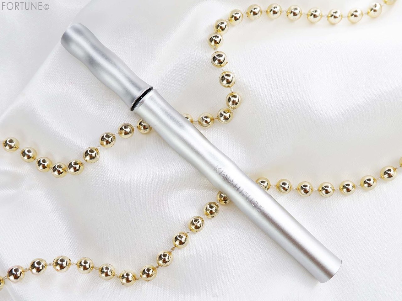 コージー本舗「キワミフデ リキッドアイライナー」墨色